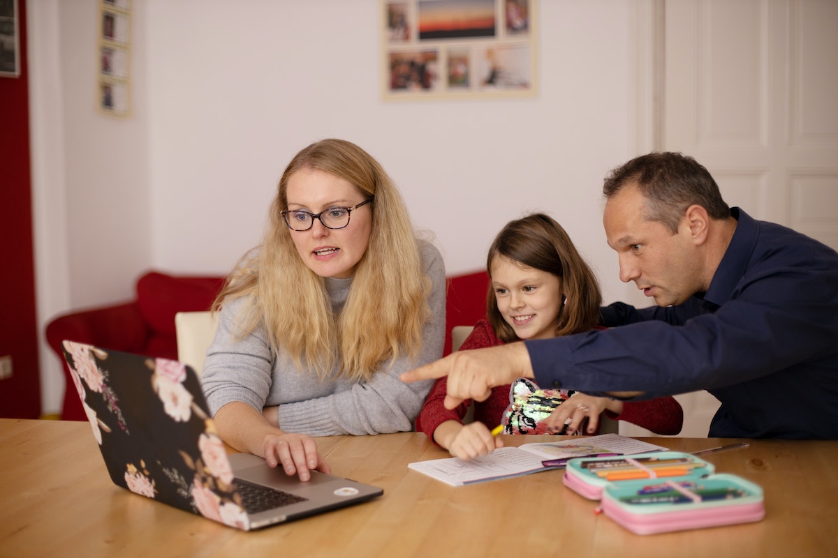 4 Ways to Limit Screen Time for Your Child - 3 Kids and Us